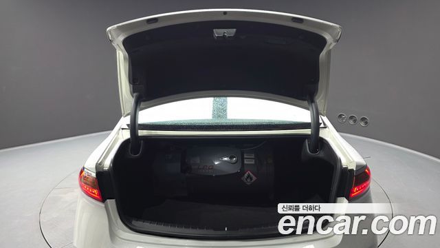 Kia K7 2017 — photo 20