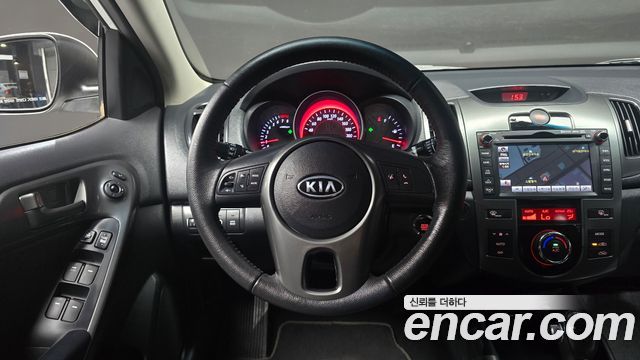 Kia Porte 2012 — photo 20