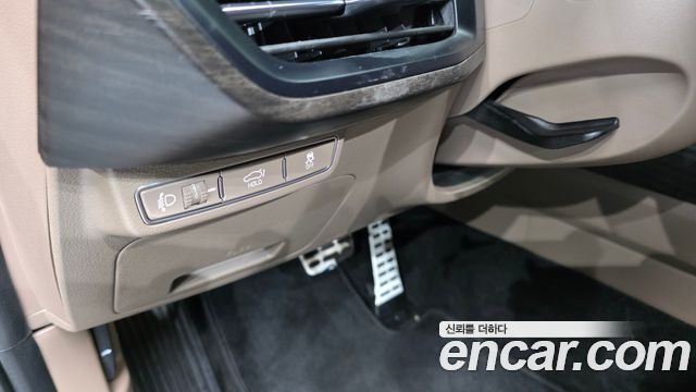 Kia K8 2022 — photo 24