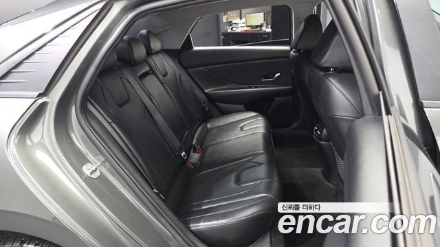 Hyundai AVANTE 2023 — photo 18
