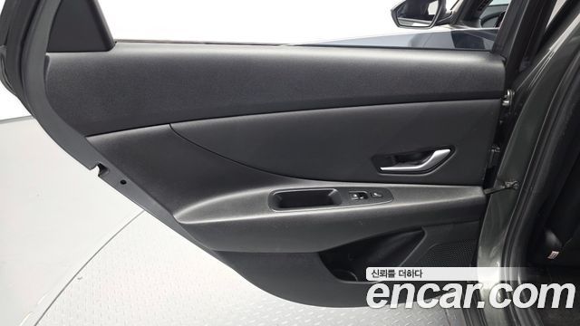 Hyundai AVANTE 2023 — photo 15