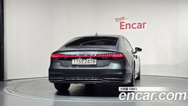 Audi A7 2020 — photo 4