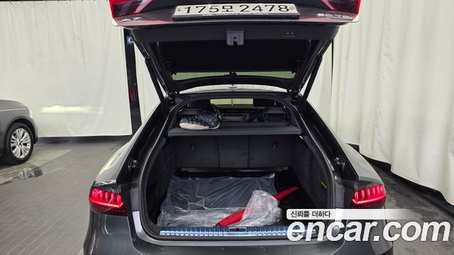 Audi A7 2020 — photo 26