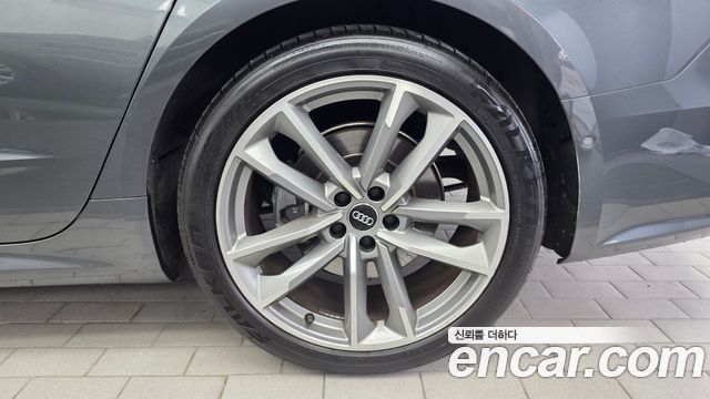 Audi A7 2020 — photo 7