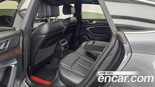 Audi A7 2020 — photo 16