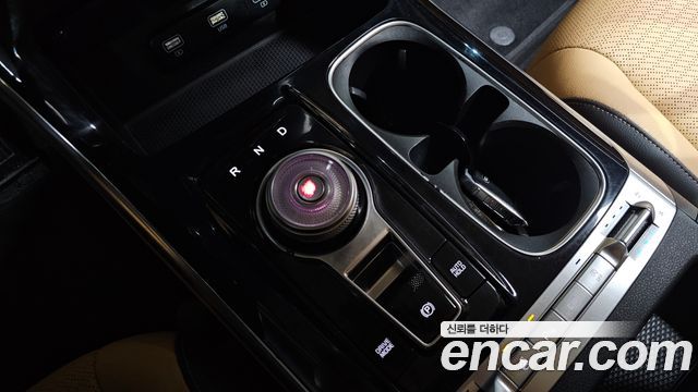 Kia Canival 2021 — photo 9