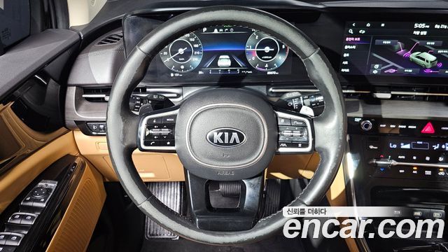 Kia Canival 2021 — photo 12