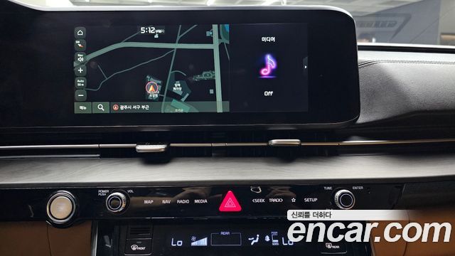 Kia Canival 2021 — photo 14