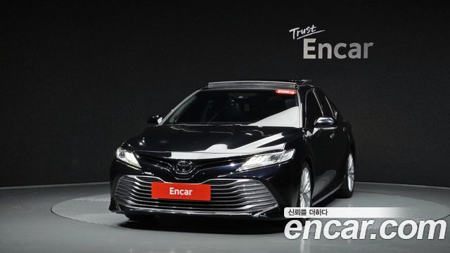 Toyota Camry 2018 — photo 3