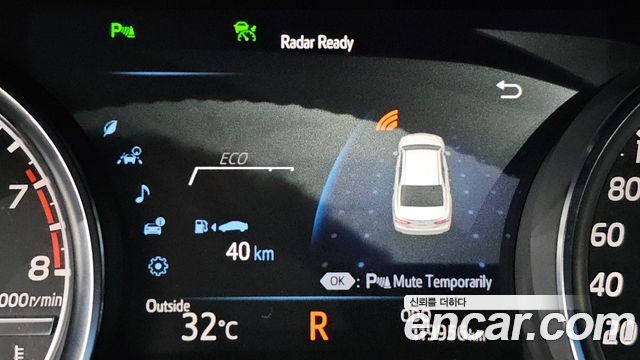 Toyota Camry 2018 — photo 22
