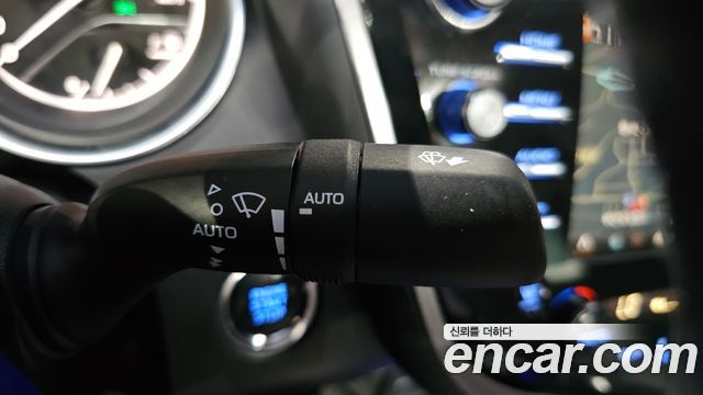 Toyota Camry 2018 — photo 30