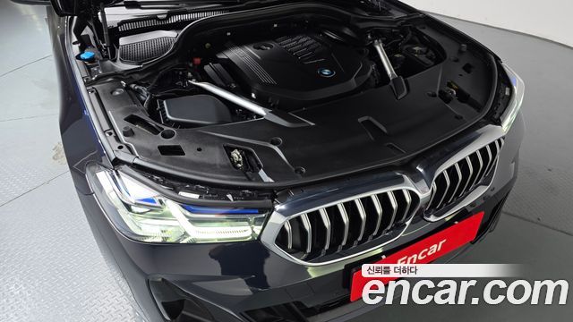 BMW Gran Turismo 2021 — photo 6