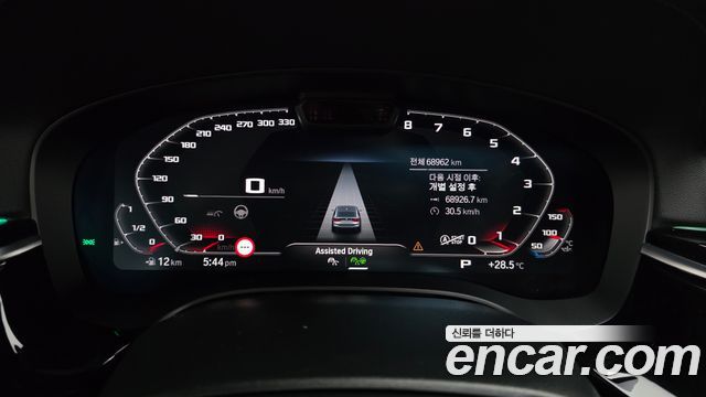 BMW Gran Turismo 2021 — photo 11