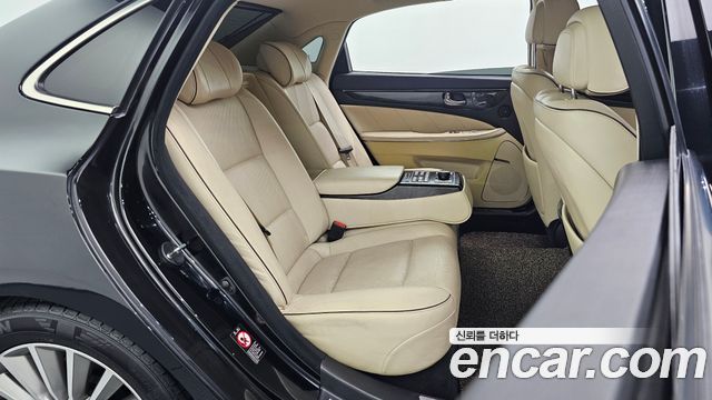 Hyundai Equus 2014 — photo 17