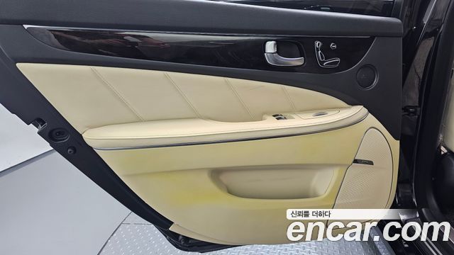 Hyundai Equus 2014 — photo 15