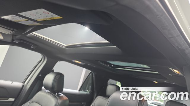 Ford Explorer 2017 — photo 19