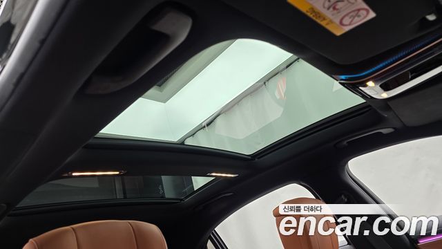Mercedes-Benz S-Class 2022 — photo 23
