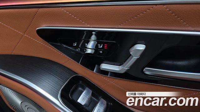 Mercedes-Benz S-Class 2022 — photo 24
