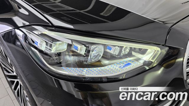 Mercedes-Benz S-Class 2022 — photo 8