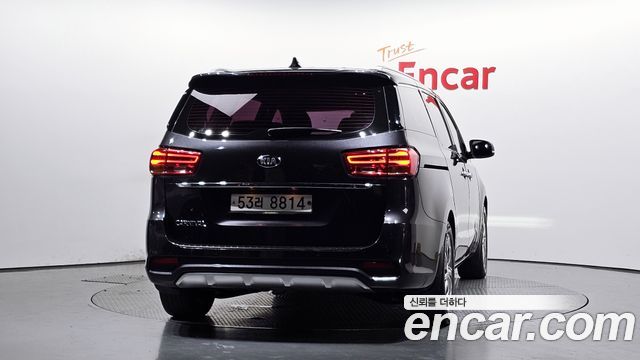Kia Canival 2019 — photo 4