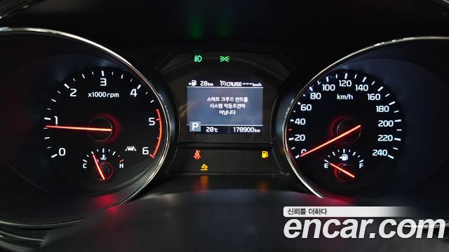 Kia Canival 2019 — photo 11