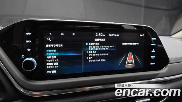 Hyundai Sonata 2022 — photo 18