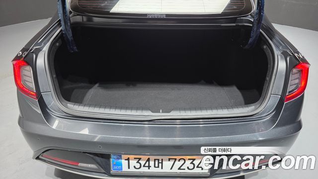 Hyundai Sonata 2022 — photo 20