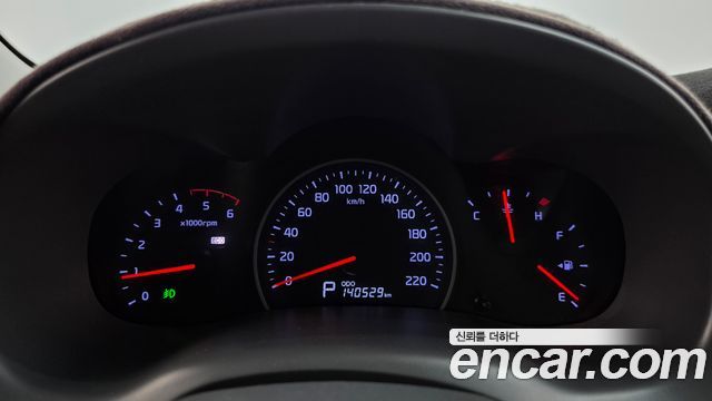 Kia Canival 2013 — photo 8