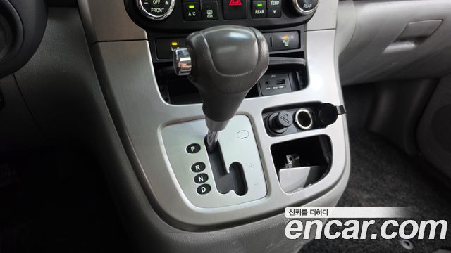 Kia Canival 2013 — photo 9
