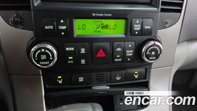 Kia Canival 2013 — photo 17