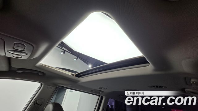 Kia Canival 2013 — photo 18