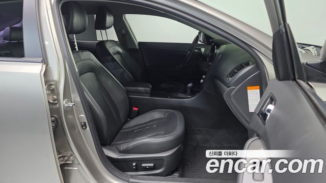 Kia K5 2013 — photo 11