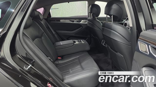 Genesis G80 2017 — photo 11