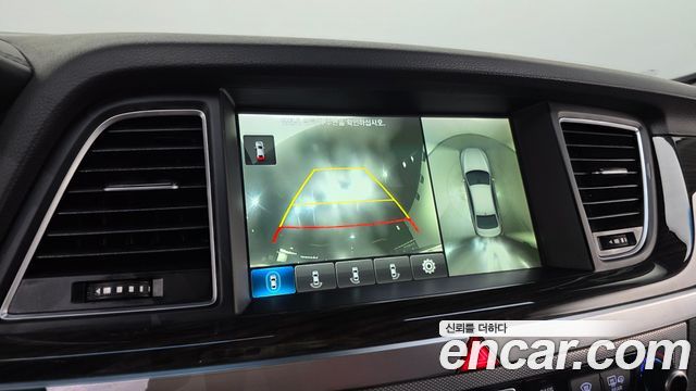 Genesis G80 2017 — photo 16