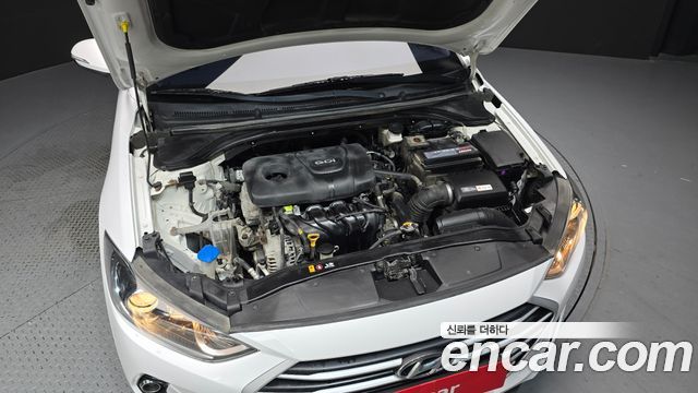 Hyundai AVANTE 2017 — photo 6