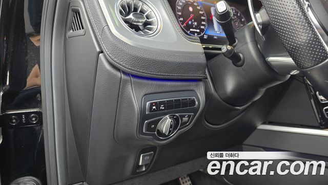 Mercedes-Benz G-Class 2021 — photo 25