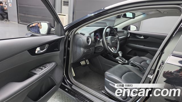 Kia K3 2023 — photo 13