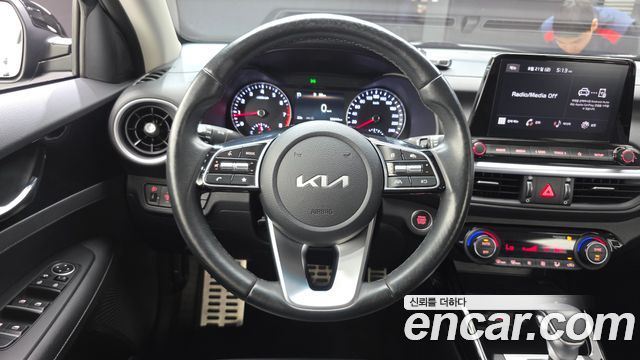 Kia K3 2023 — photo 18