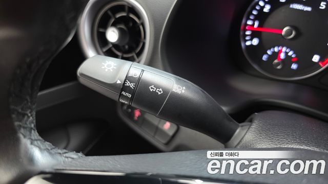 Kia K3 2023 — photo 21