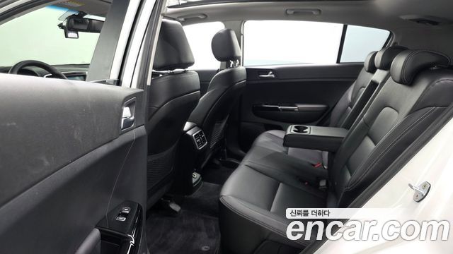 Kia Sportage 2016 — photo 11