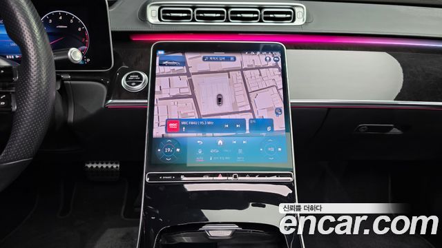 Mercedes-Benz S-Class 2021 — photo 17
