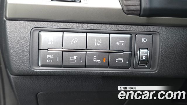 KG Mobility Rexton 2018 — photo 20