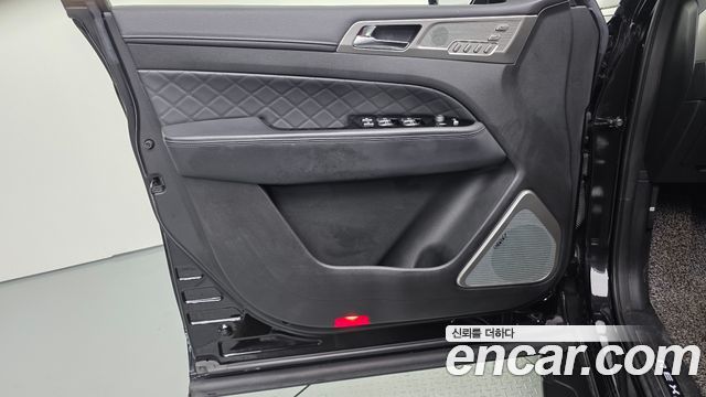 KG Mobility Rexton 2018 — photo 14