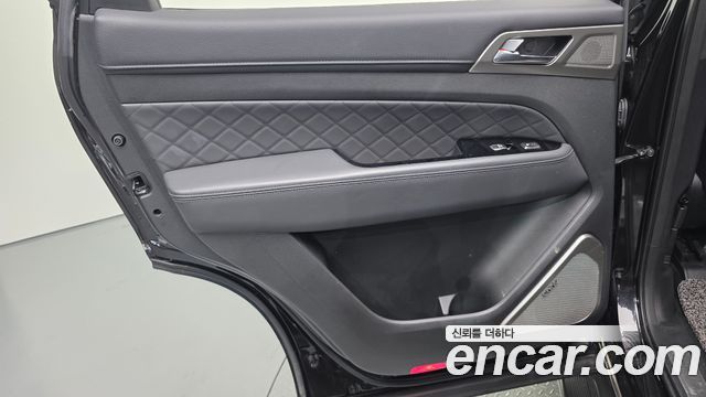 KG Mobility Rexton 2018 — photo 15