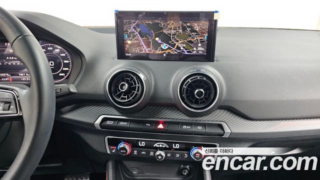 Audi Q2 2020 — photo 19