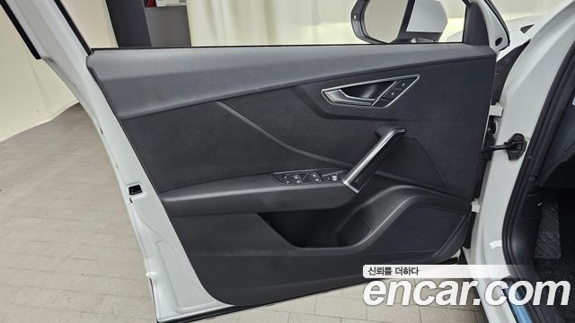 Audi Q2 2020 — photo 14