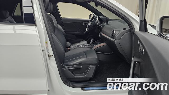 Audi Q2 2020 — photo 16