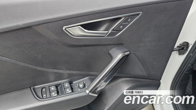 Audi Q2 2020 — photo 28
