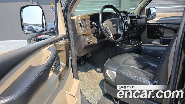 Chevrolet Express Van 2014 — photo 10