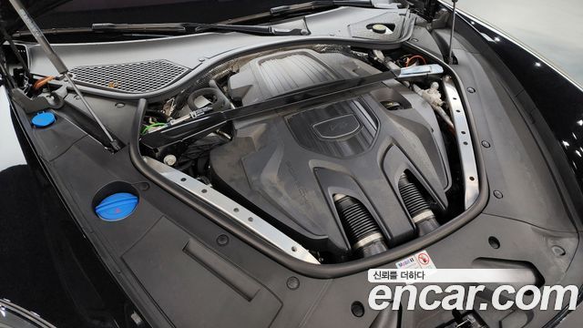 Porsche Panamera 2023 — photo 6